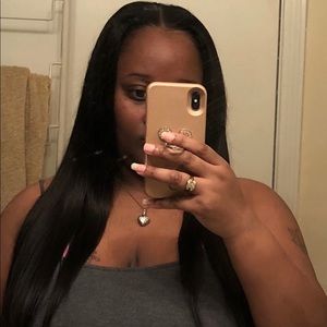 Meet your Posher, Ebony